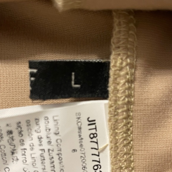 Elegant Tan Sleeveless Top - Picture 5 of 5